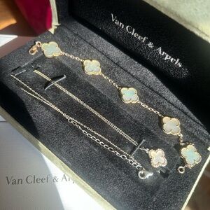 Van Cleef & Arpels White Clover Motif Necklace AND Bracelet set